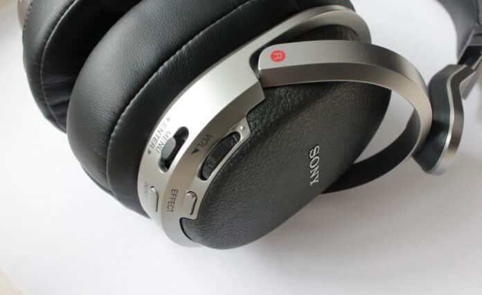 Sony MDR-HW700DS Review
