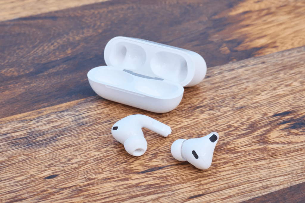 Apple AirPods Pro 2 in-ears case
