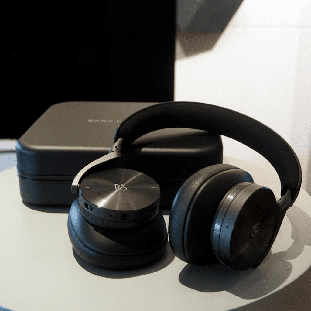 Bang & Olufsen Beoplay H95 case